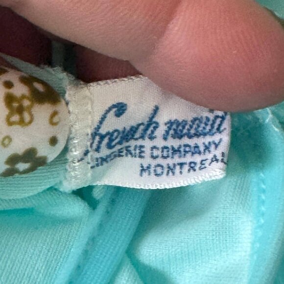 Vintage 60s slip on negligee, teal blue, lace details, sleeveless nightgown - Picture 9 of 10